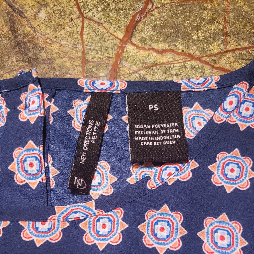 Blouse - Picture 4 of 4